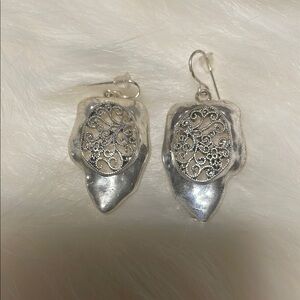 Elegant Silver Filigree Earrings